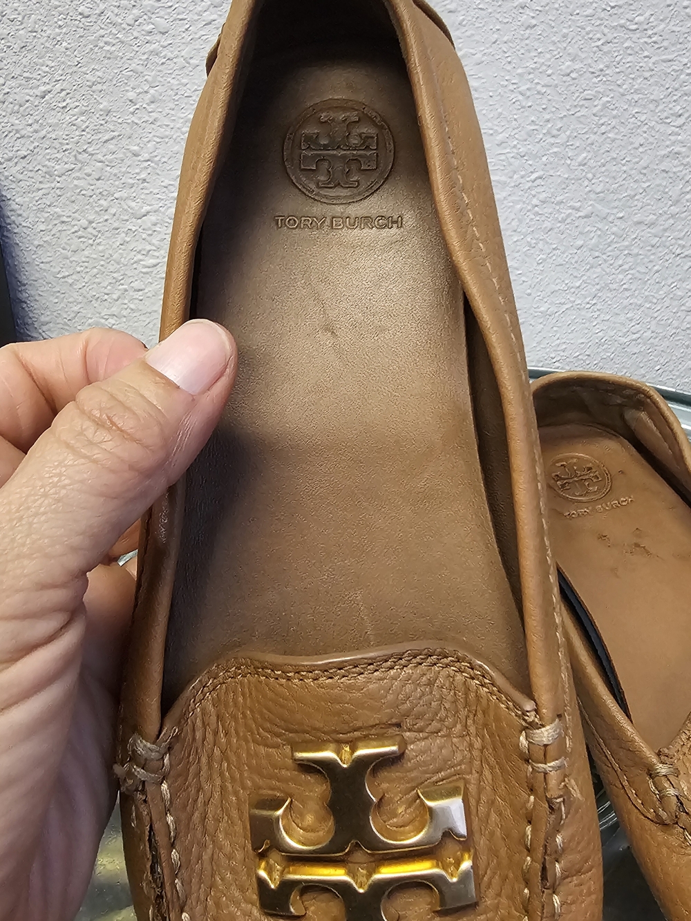 Tory Burch Tan Leather Logo Moccasins Box #8 - Picture 2 of 6
